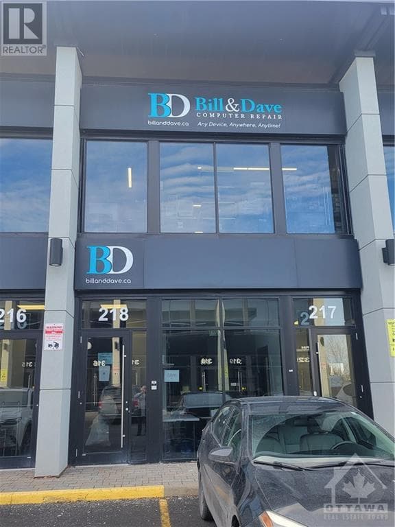 https://ddfcdn.realtor.ca/listing/TS638617686948700000/reb76/highres/1/1371391_1.jpg