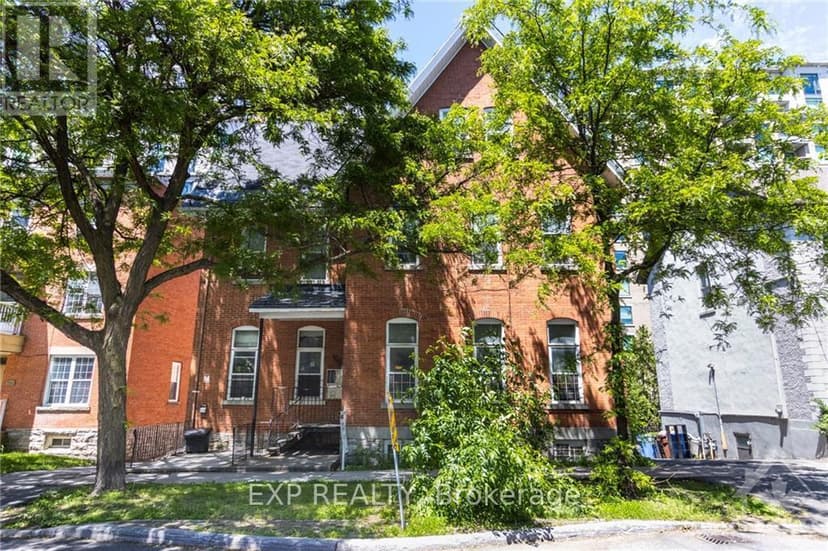 https://ddfcdn.realtor.ca/listing/TS638682536921230000/reb76/highres/1/x9516451_1.jpg
