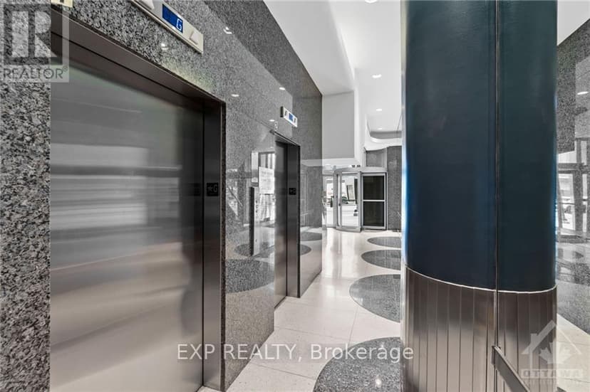 https://ddfcdn.realtor.ca/listing/TS638701944089630000/reb76/highres/3/x9515823_12.jpg