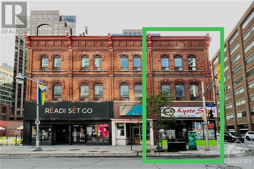https://ddfcdn.realtor.ca/listing/TS638701944145100000/reb76/highres/4/x9516304_1.jpg