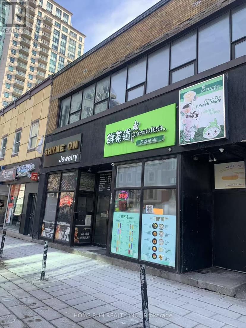 https://ddfcdn.realtor.ca/listing/TS638730175077730000/reb76/highres/7/x11933127_1.jpg