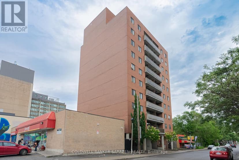 https://ddfcdn.realtor.ca/listing/TS638739265952100000/reb76/highres/4/x11949434_1.jpg