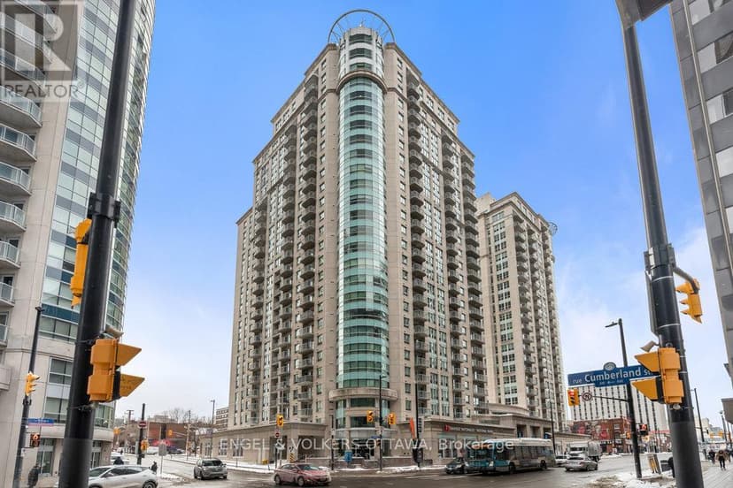 https://ddfcdn.realtor.ca/listing/TS638741933251900000/reb76/highres/8/x11952668_1.jpg
