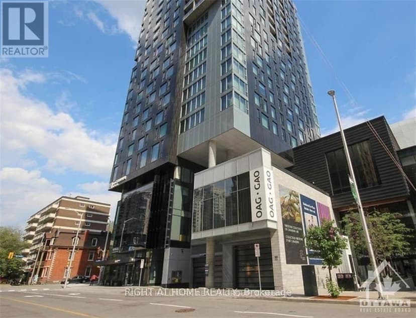 https://ddfcdn.realtor.ca/listing/TS638743135189330000/reb76/highres/7/x11956767_1.jpg