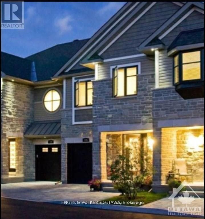https://ddfcdn.realtor.ca/listing/TS638746447387300000/reb76/highres/2/x11964072_1.jpg