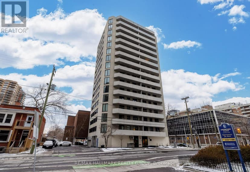 https://ddfcdn.realtor.ca/listing/TS638749525489930000/reb76/highres/4/x11969064_1.jpg