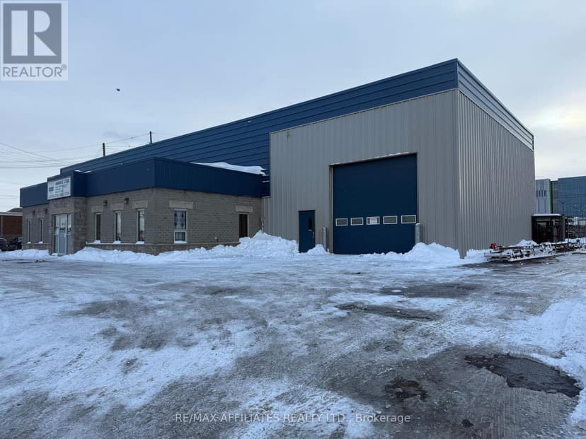 https://ddfcdn.realtor.ca/listing/TS638760127523200000/reb76/highres/6/x11986206_1.jpg