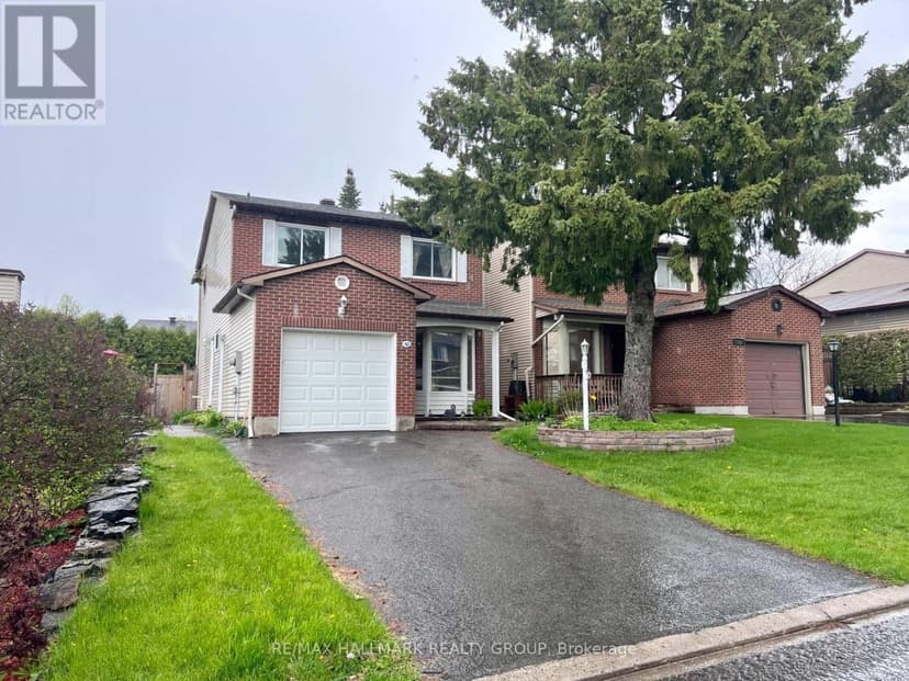 https://ddfcdn.realtor.ca/listing/TS638768947408470000/reb76/highres/4/x12005944_1.jpg