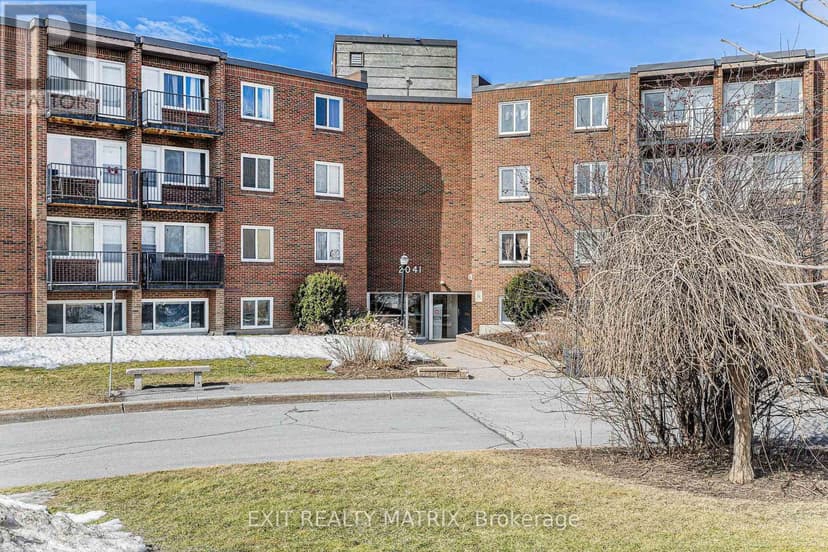 https://ddfcdn.realtor.ca/listing/TS638780179696730000/reb76/highres/5/x12030375_1.jpg