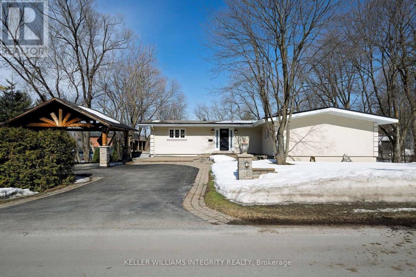 https://ddfcdn.realtor.ca/listing/TS638780953909900000/reb76/highres/1/x12033061_1.jpg