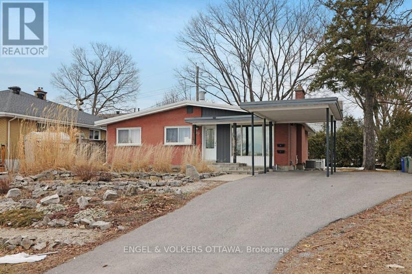 https://ddfcdn.realtor.ca/listing/TS638781889813000000/reb76/highres/7/x12035617_1.jpg