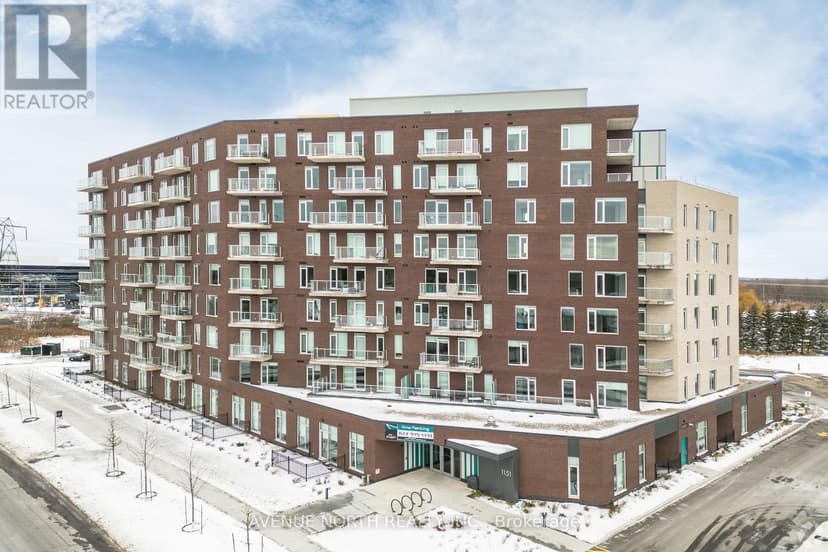 https://ddfcdn.realtor.ca/listing/TS638782375722270000/reb76/highres/4/x12035954_1.jpg