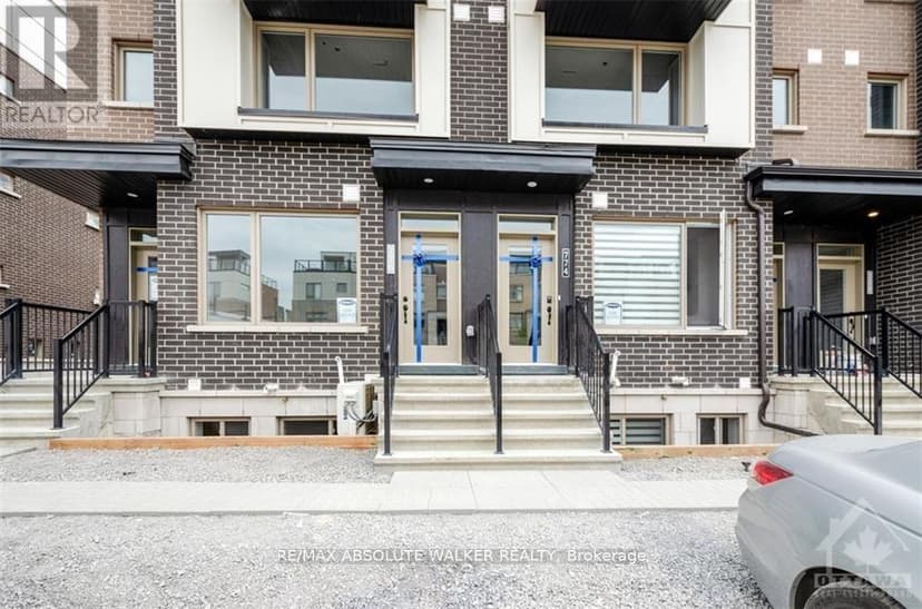 https://ddfcdn.realtor.ca/listing/TS638792006450470000/reb76/highres/7/x12057167_1.jpg