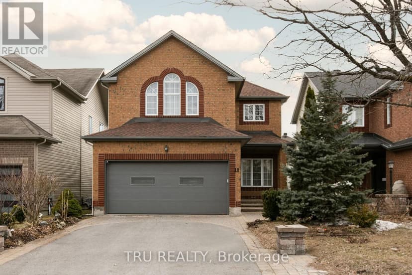 https://ddfcdn.realtor.ca/listing/TS638797891799970000/reb76/highres/3/x12071153_1.jpg